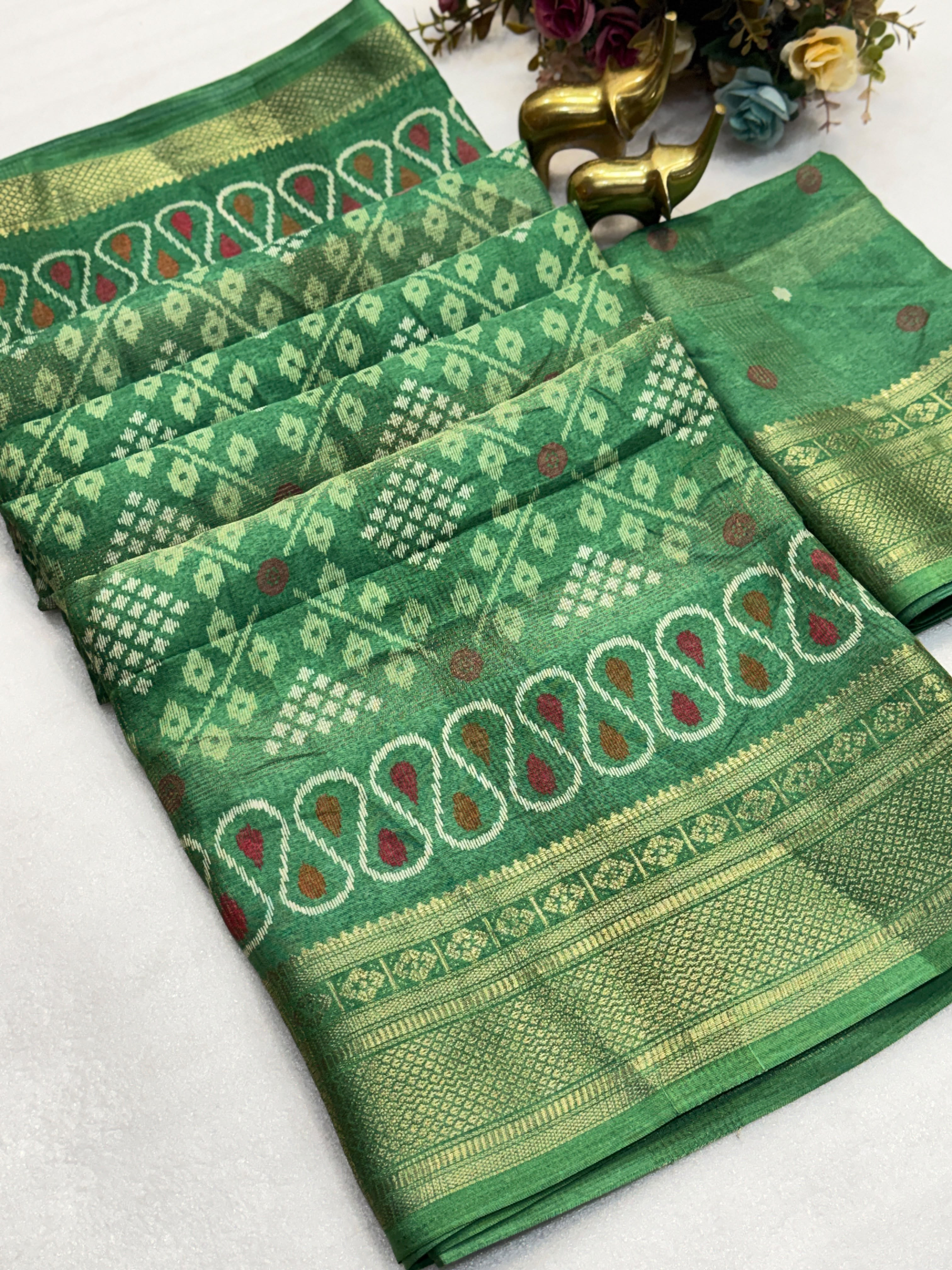 Soft Cotton Ikkat print zari chex with Jaqured Border Saree