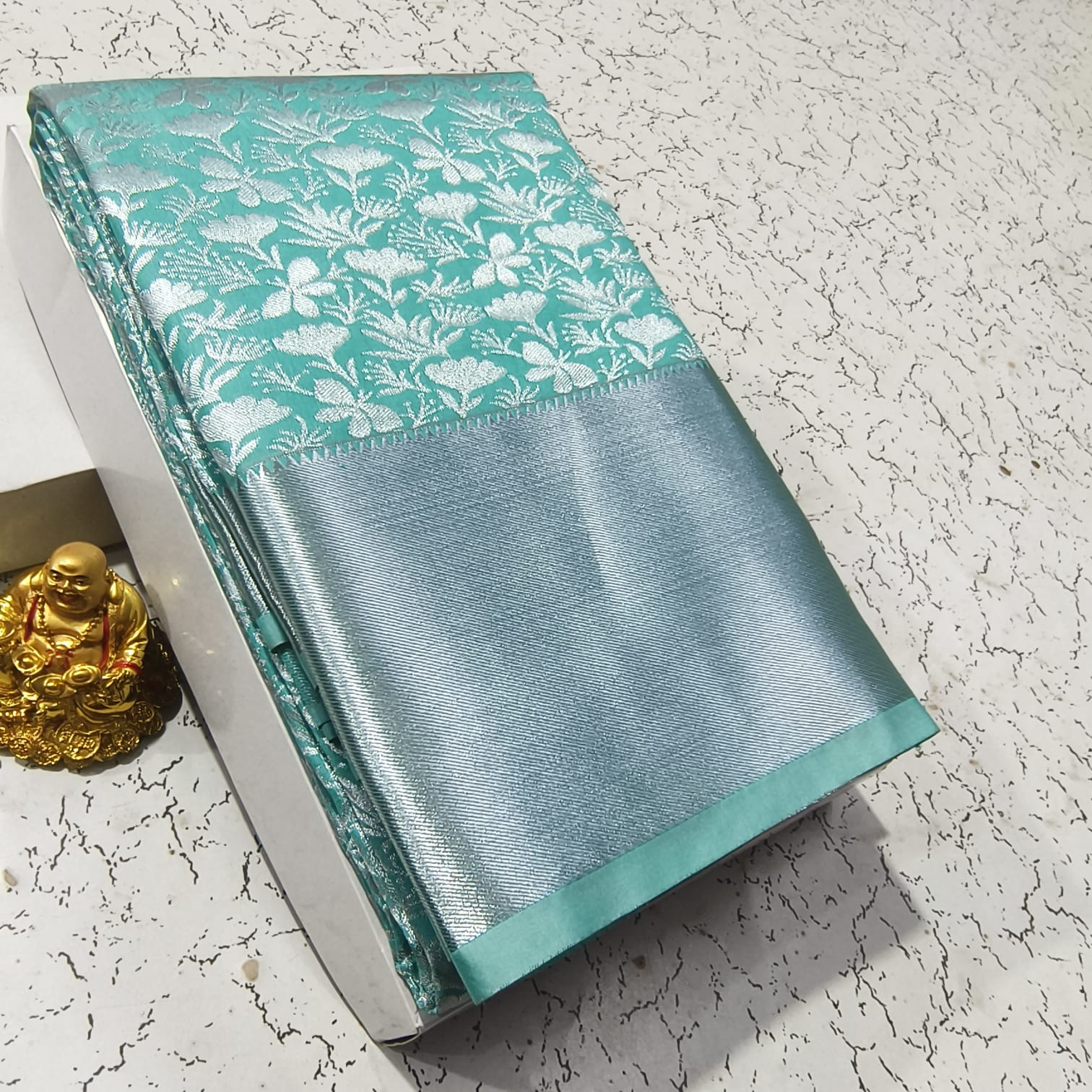 WOMEN'S SILK SAREE
