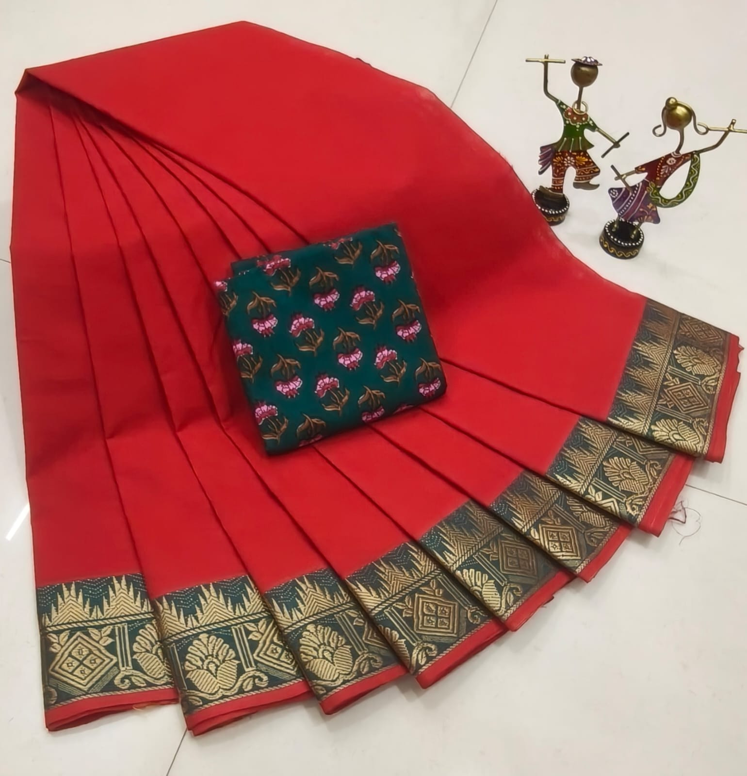 Zari border cotton saree