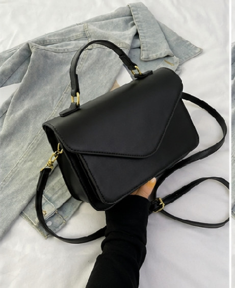 WOMEN ENVELOPE FLAP SLING BAG