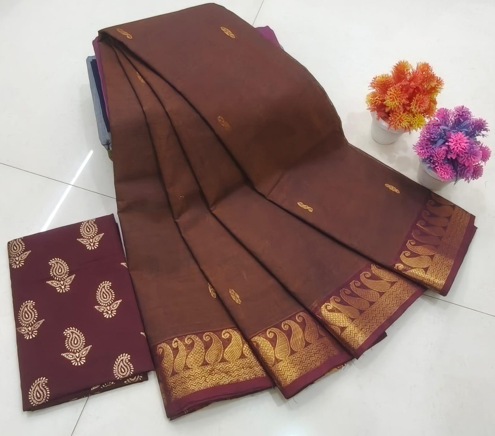PUTTA SAREES WITH BLOUSE