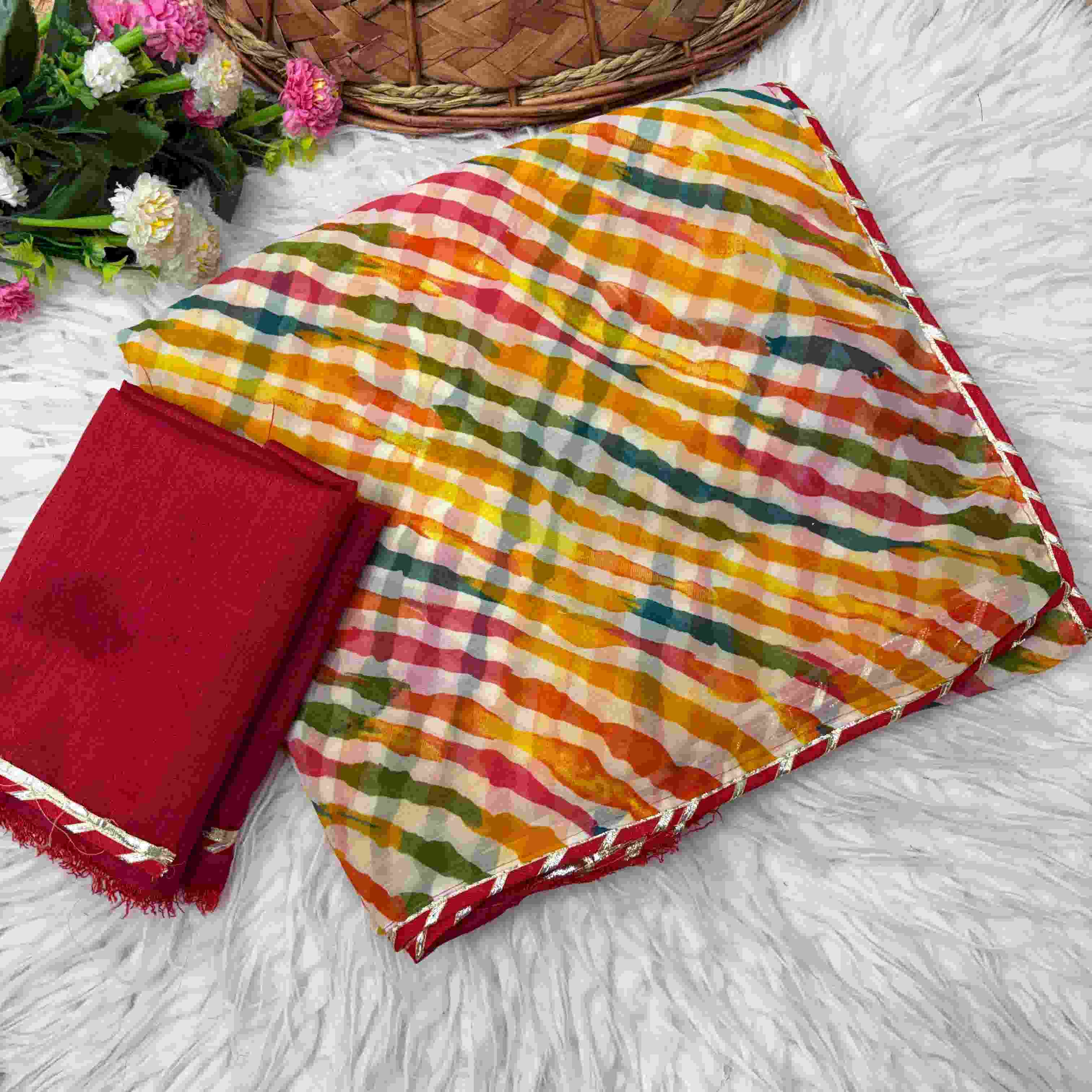 Lahariya print saree